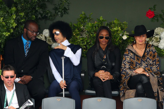 Illustration for article titled Prince At The French Open With A Scepter